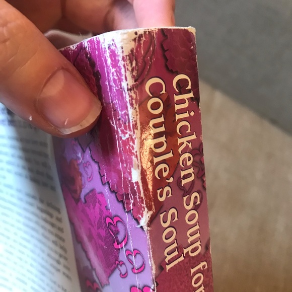 Chicken Soup For the Soul Inspirational Stories about Love and Relationships - Picture 10 of 11